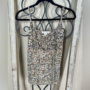 White House Black Market WHBM Floral Print Silk/Rayon Women's Top Size‎ Small